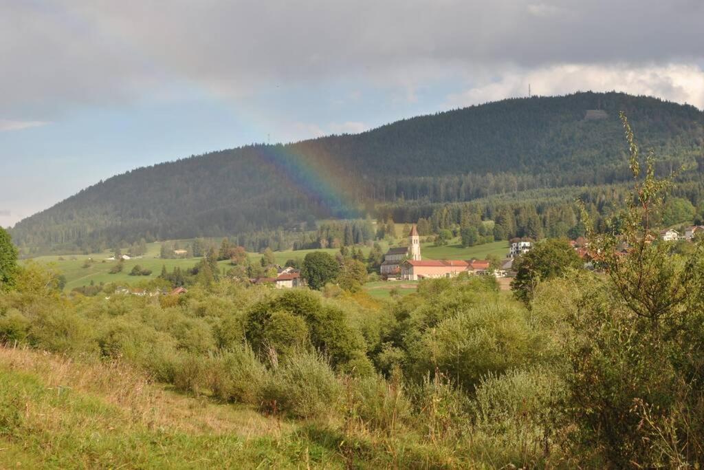 Gite Du Fourperet-Parc Naturel Du Haut-Jura Longevilles-Mont-d'Or Exterior photo